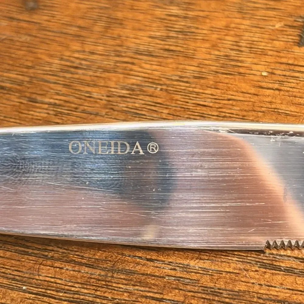 Oneida Paul Revere Fine Flatware Dinner Knives, Set of 2 , 18/10 Stainless Steel